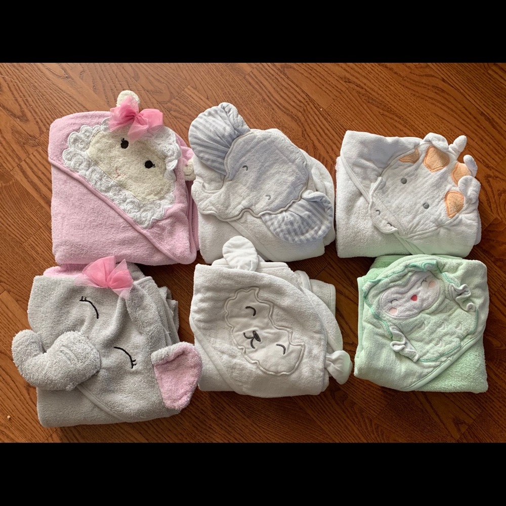 Set of 6 baby hooded bath towels. Carters brand